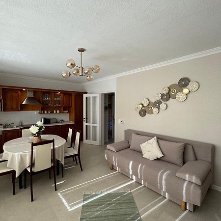 Selyemakacapartman Balatonlelle Extérieur photo